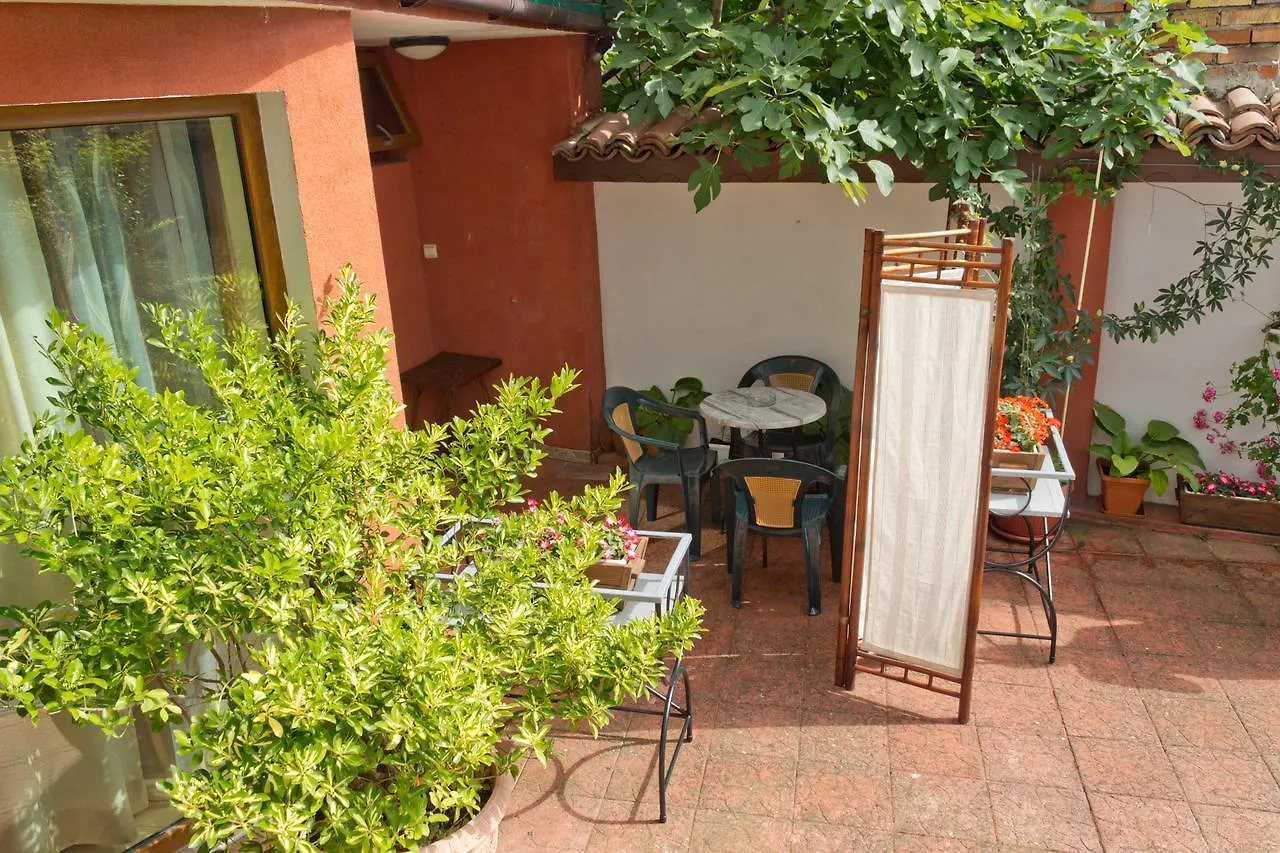 *** Guest house House Prodanovi Sozopol Bulgaria